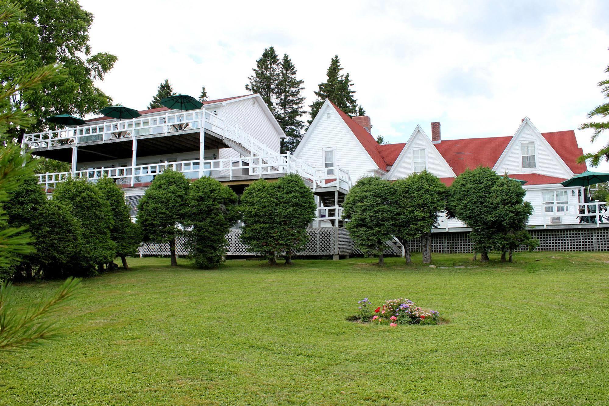 Tara Manor Inn St. Andrews By The Sea Exterior foto