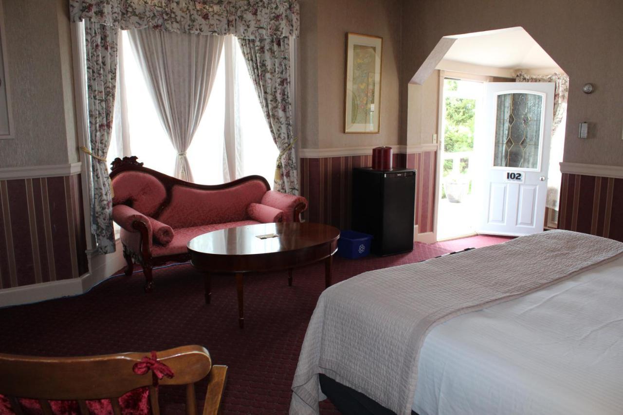 Tara Manor Inn St. Andrews By The Sea Exterior foto